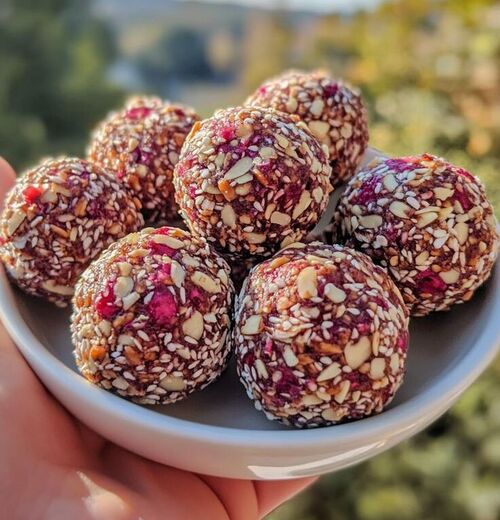 Raspberry Almond Energy Bites (1) (2)